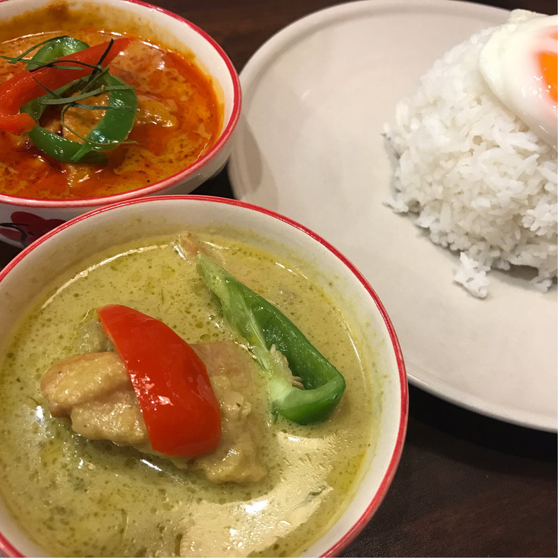 Bランチ グリーンカレー&レッドカレー(スマイル屋台555)