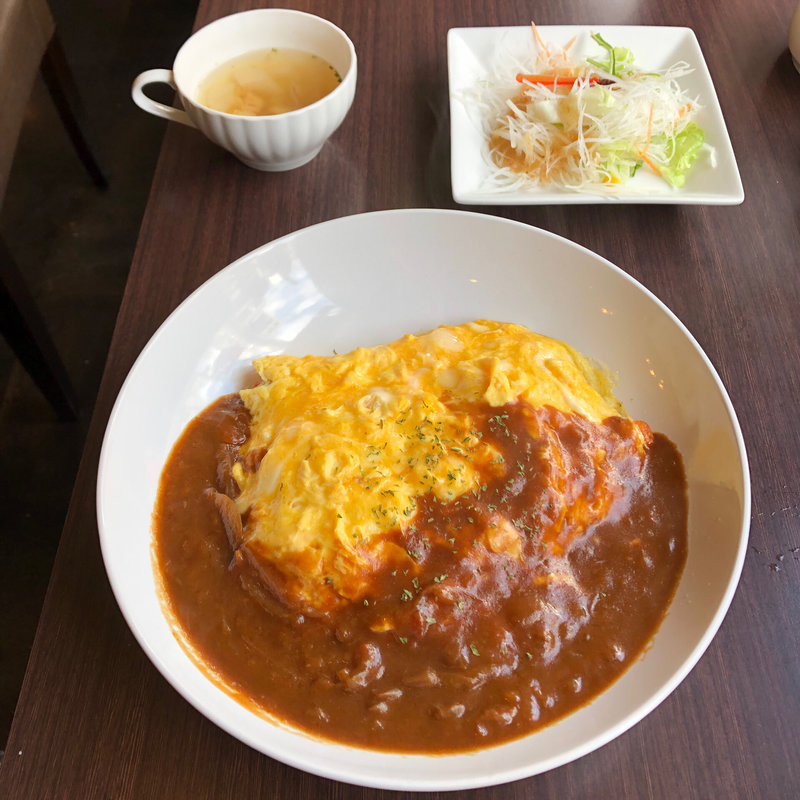 ハッシュドビーフオムライス(カフェドフィネス)