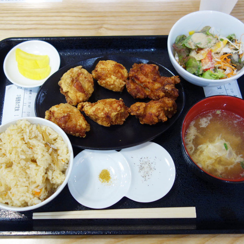 三種唐揚げ定食(ドライブイン鳥 マークイズ福岡ももち店 )