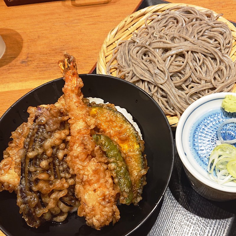 天丼とごまそばのセット(蕎麦居酒屋　高田屋　川崎)
