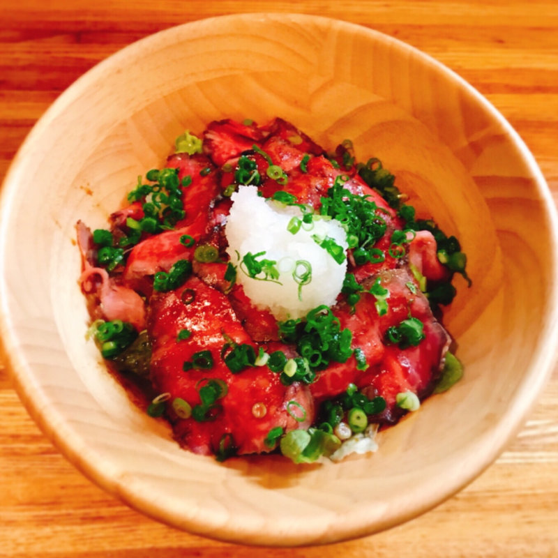 黒毛和牛ローストビーフ丼(フォーコ )