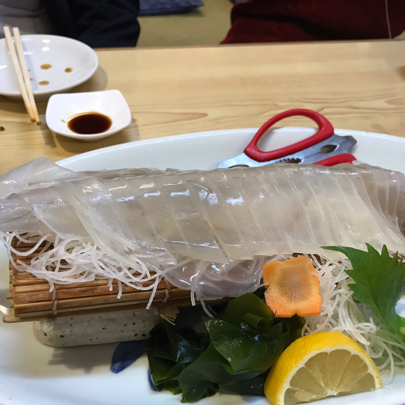 イカの活き造り(味市 春香)
