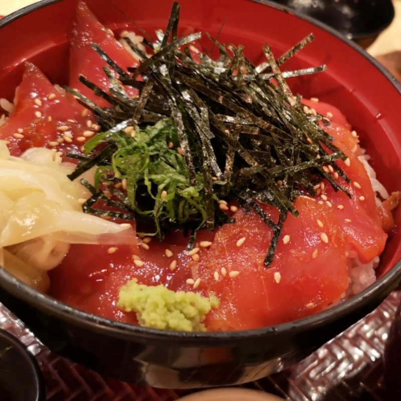 鮪の漬け丼(和食 地酒 味彩坊 西新宿)