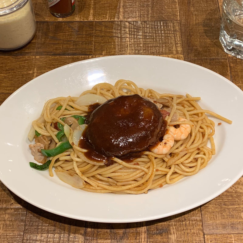 ハンバーグ乗せジャポリタン(ハチ 仙台駅店 )