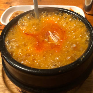 海鮮チゲ(韓国家庭料理 ヌナの家 （カンコクカテイリョウリ・ヌナノイエ）)