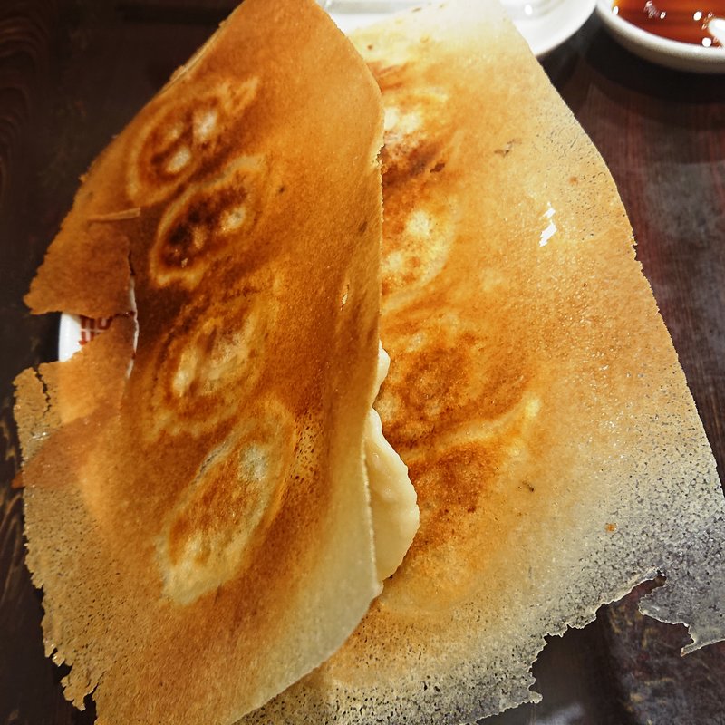 絶品！羽根付餃子(5個)(中国家庭料理金春新館)