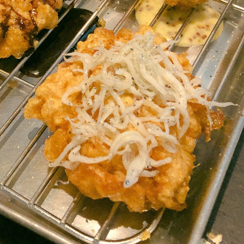 とりももの唐揚げ しらす(なみのりチキン)