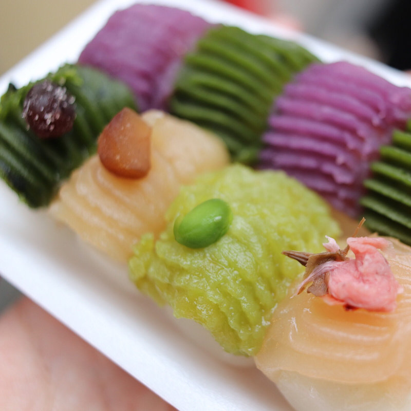 四色団子(鎌倉さくらの夢見屋小町通店)