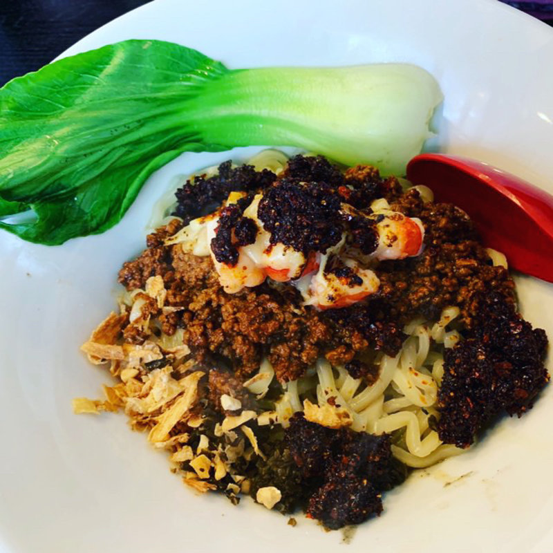 海老とチーズの黒胡麻坦々麺（期間限定）(雨ニモマケズ)