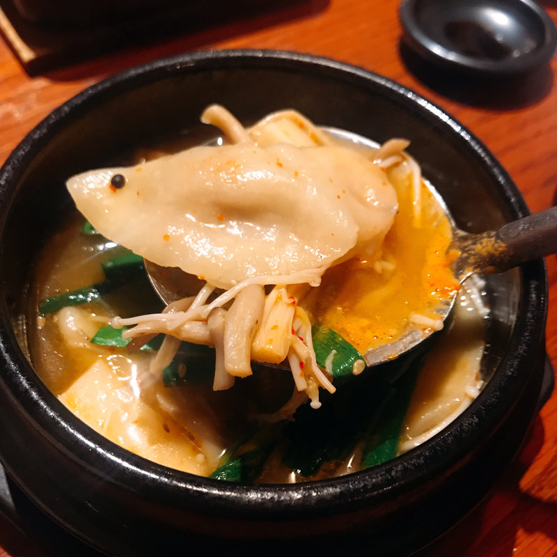 チゲ餃子(餃子のロッキー)