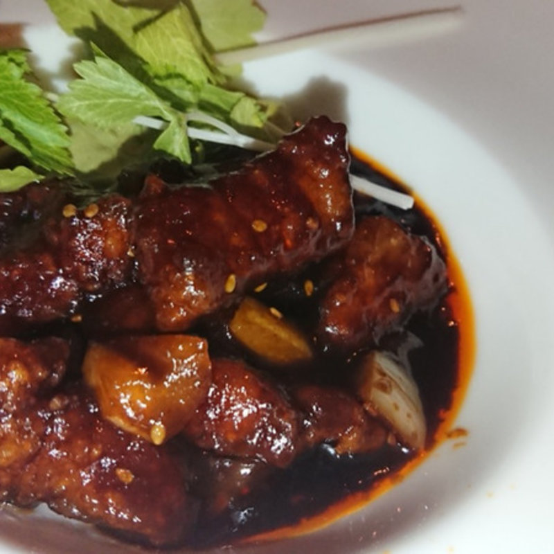 ワニの唐揚　甘辛味噌炒め　～ブアヤ・ゴレンガン～(バリラックス ザ ガーデン 南堀江)