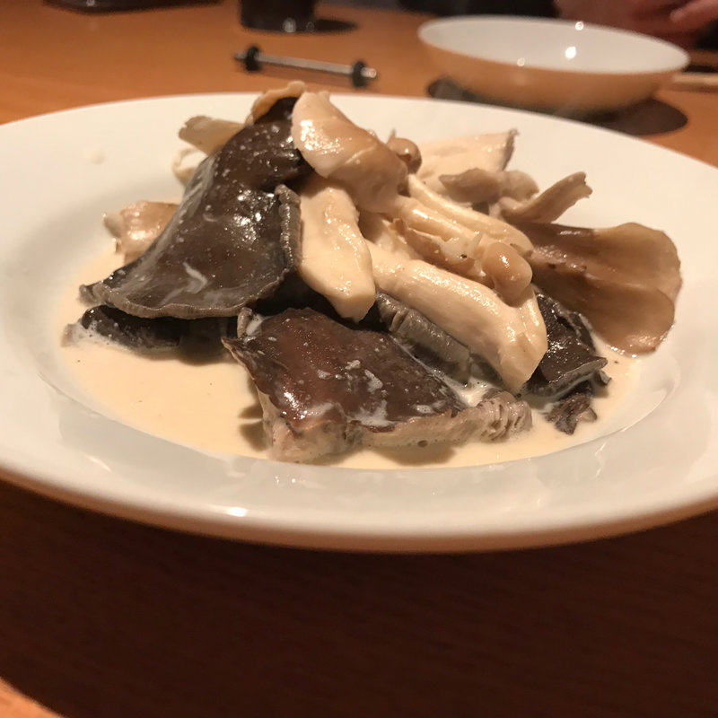 信州しめじ、ひら茸、舞茸のクリームバター(Gracia)