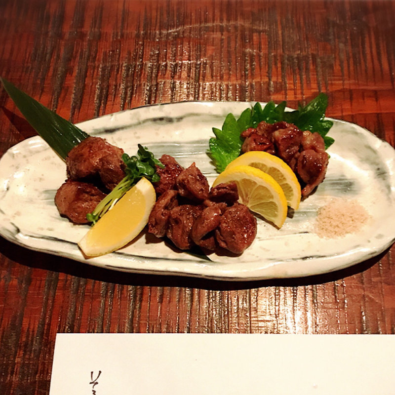 鶏肝三種のタレ焼き(花山葵 （はなわさび）)