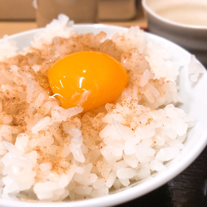 半ライス＋トッピング卵(そばよし)