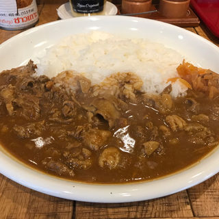 牛すじカレー(神田の肉バル ランプキャップ 神田店)