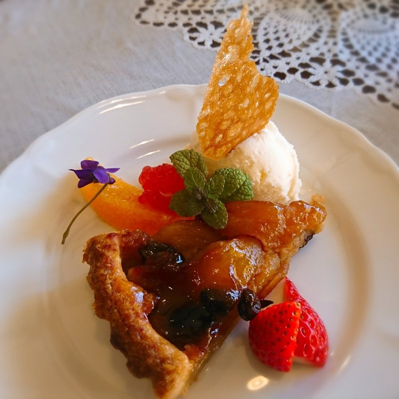 季節のタルト(ティーグレース )