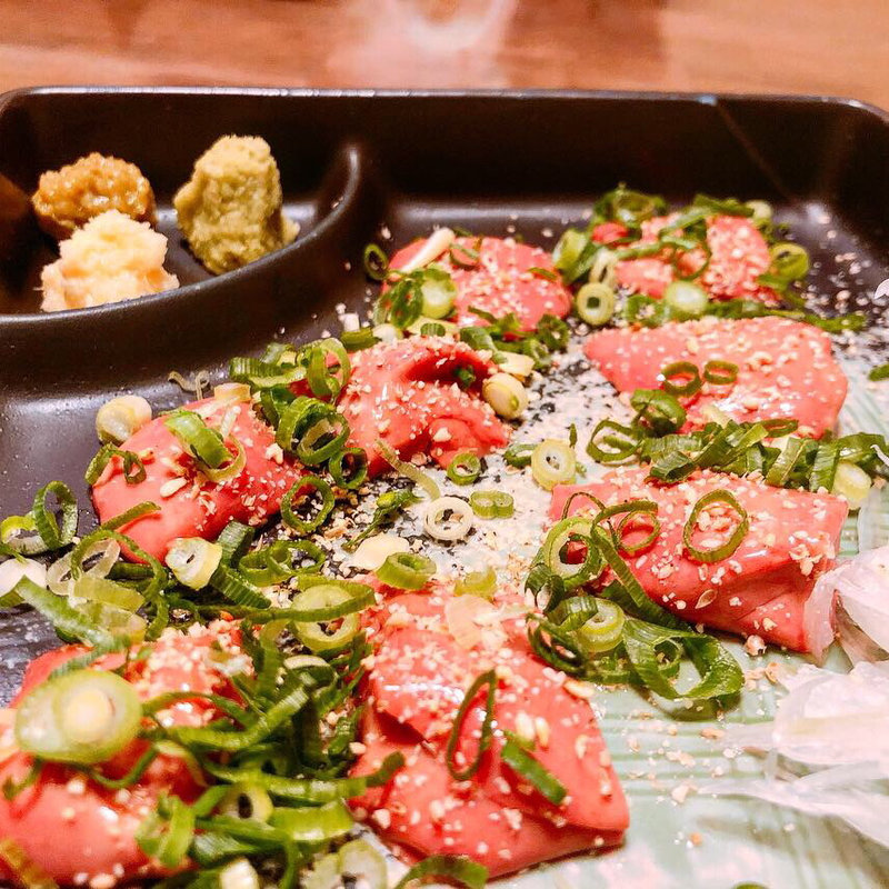 白レバー刺し(あぶりTAO)