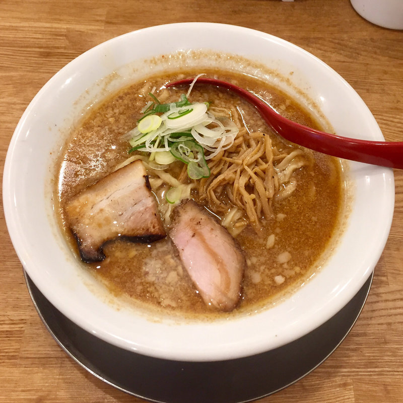 江戸甘味噌らーめん(麺や 七彩 八丁堀店)