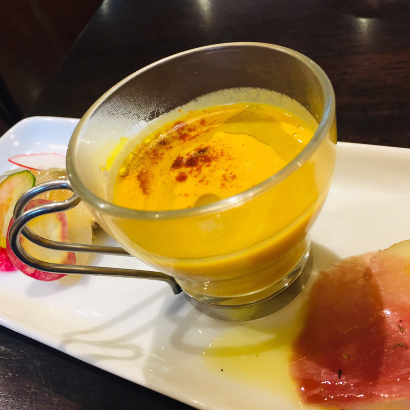 人参のクリーミーポタージュ(ビストロ メイクマ)