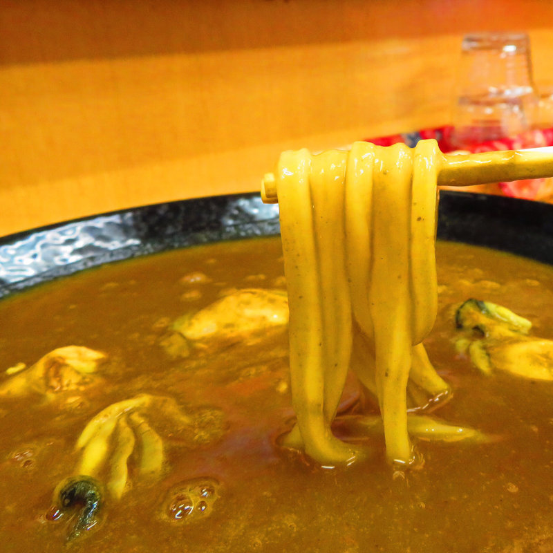 牡蠣のカレーうどん(季節限定)(手打ちうどん 紅屋)
