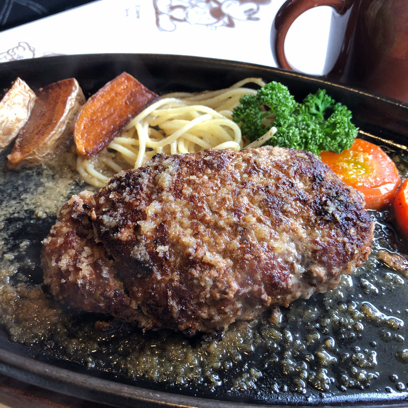 ガーリックハンバーグ(飛知和)