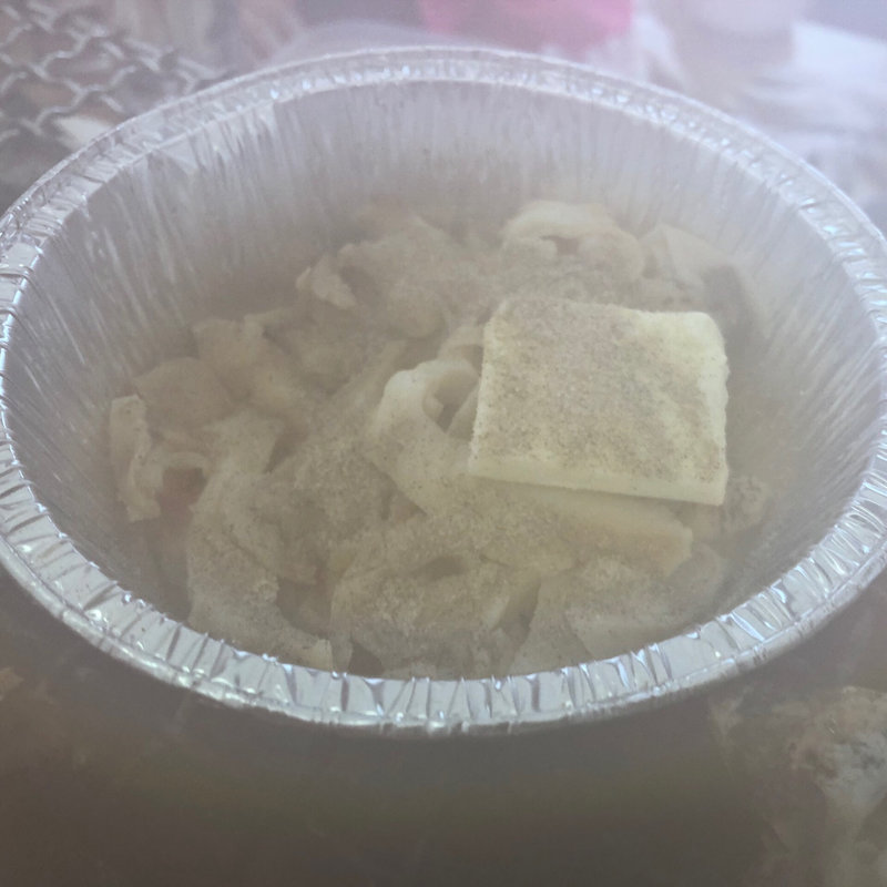 つぶ貝のバター焼き(糸島 牡蠣小屋 服部屋)