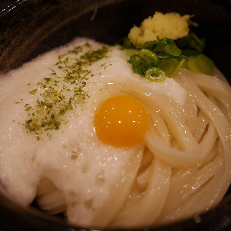 山かけ生醤油うどん(手打ちうどん 団平)