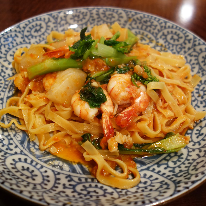 海老と菜の花、カブのトマトソース 柚子胡椒風味(粉屋)