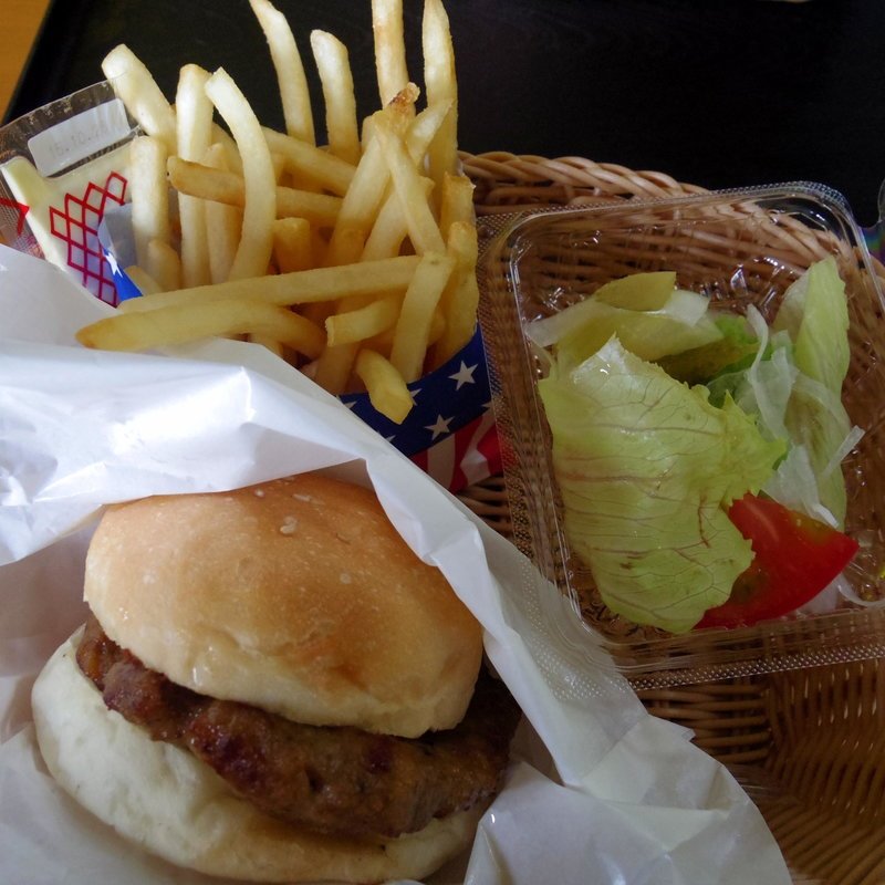エアフォースバーガーセット(道の駅みさわ 斗南藩記念観光村 )