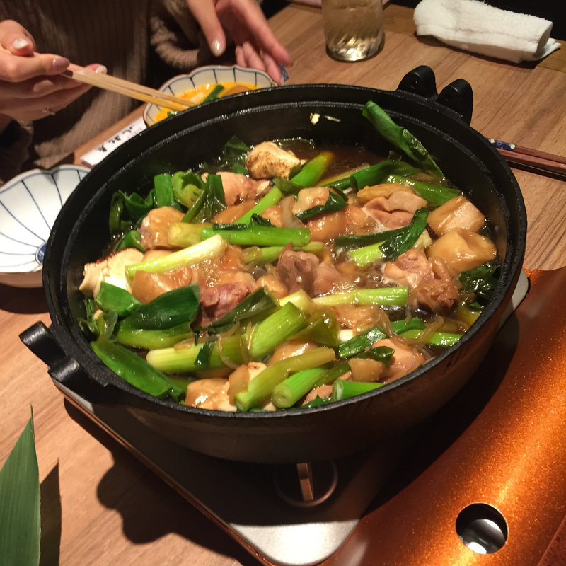 京赤地鶏と九条葱のすき焼き(京の鳥どころ 八起庵 神楽坂店)