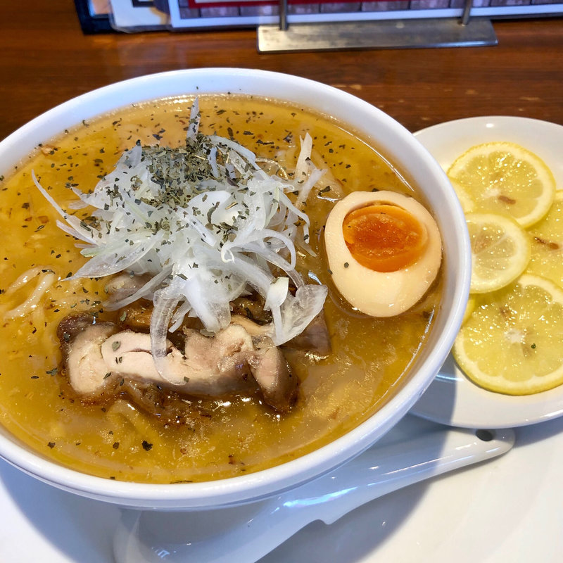 塩レモン大盛(ラーメンダイナー GOGO宝来軒 （ラーメンダイナー ゴーゴーホウライケン）)