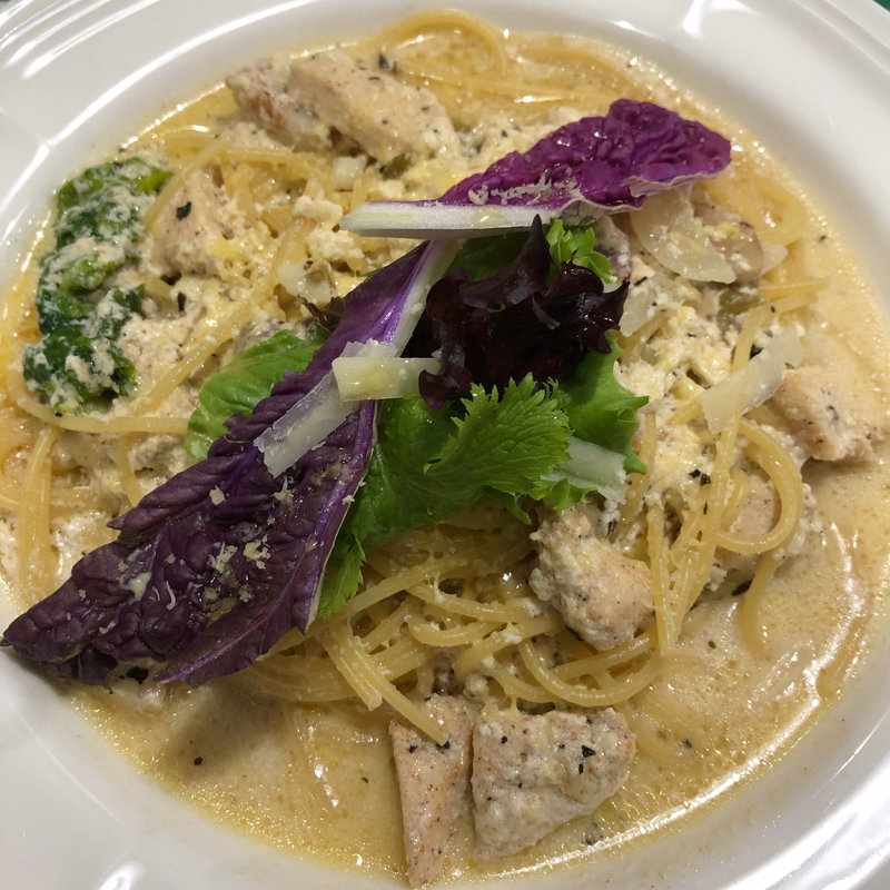 チキンとポークのチーズパスタ(カフェ ド ヂーノ)