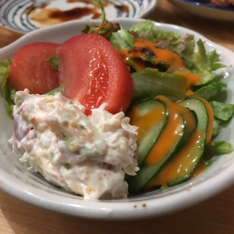 ほっき貝サラダ(大衆焼鳥 日吉丸)