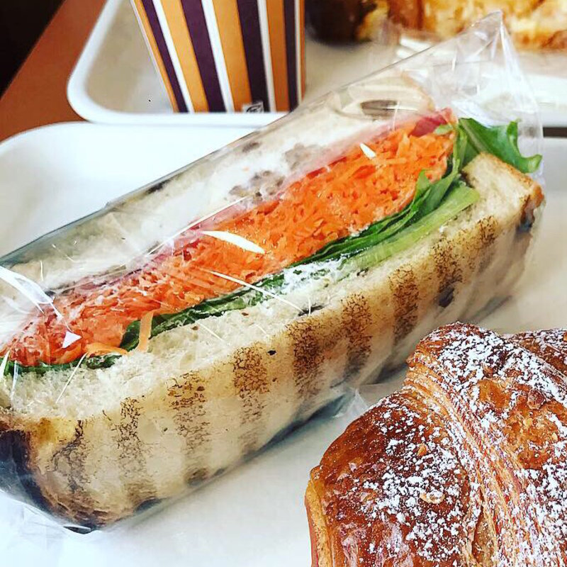 キャロットラペサンド(石窯パン工房ミッシェル 花巻本店 （石窯パン工房Michel）)