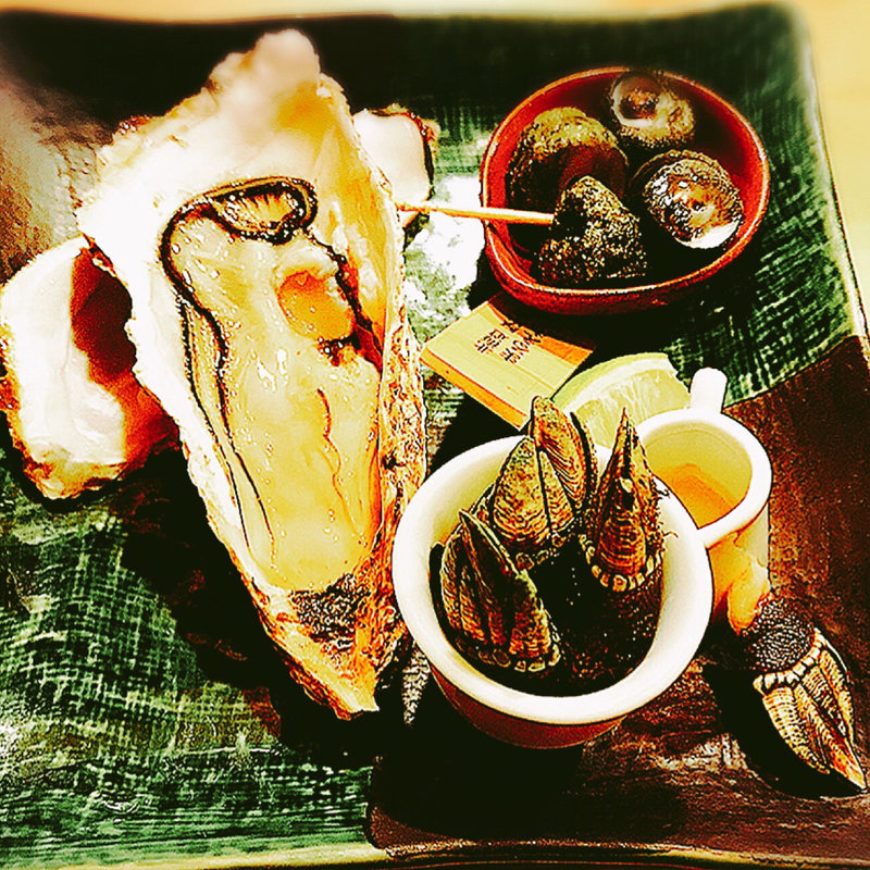 貝三種盛り合わせ(どんつき左 )