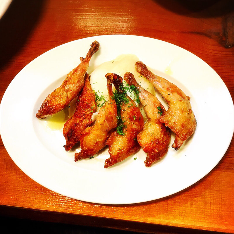 フランス産うずら鶏のグリル(路地裏のタパス　イシオカ )
