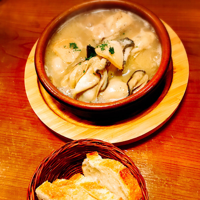 アヒージョ≪スペイン風ガーリックオイル煮≫(路地裏のタパス　イシオカ )