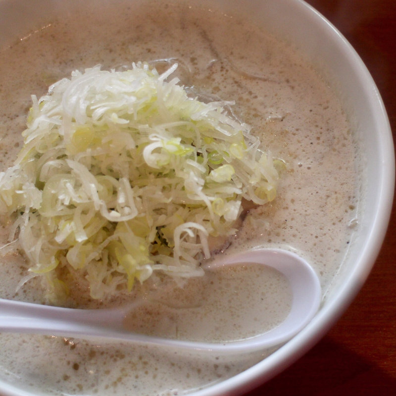 白い面白いらーめん(半畳 )