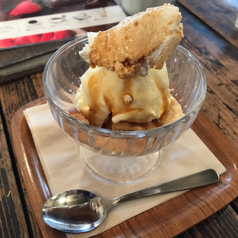 黒蜜ときな粉のパフェ(AtoZCafe)