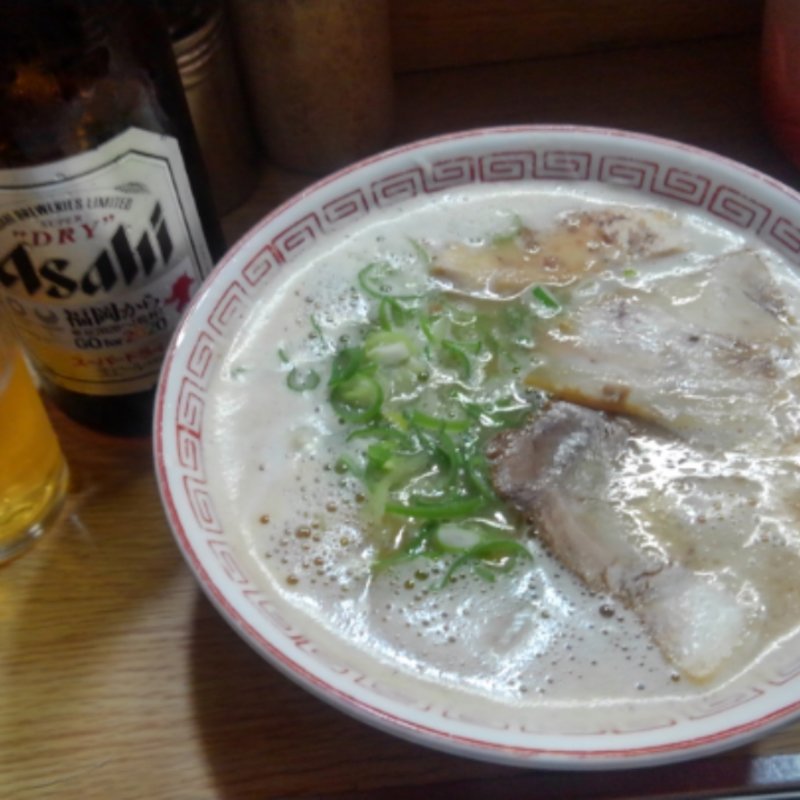 とんこつラーメン(長浜ラーメン 屋台 ともちゃん)