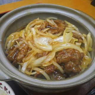 牛肉と玉葱土鍋飯(喜来福)