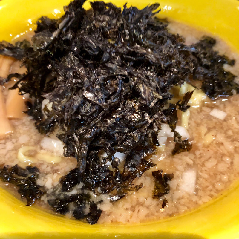 背脂煮干しラーメン 黒岩のり(ゲリラ限定)(伊勢海老 眞か（SHINKA）)