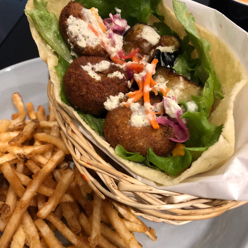 ファラフェルピタサンド(THE CITY BAKERY 東急プラザ銀座)