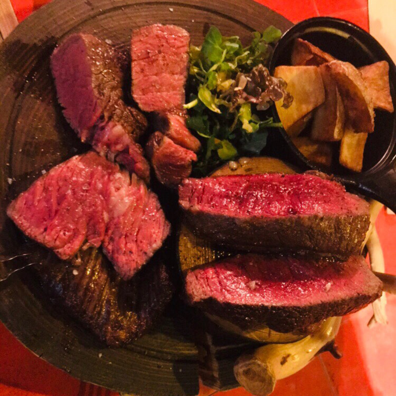 希少部位 熟成タン、イチボ、ランプ(GALLO BUNGALOW)