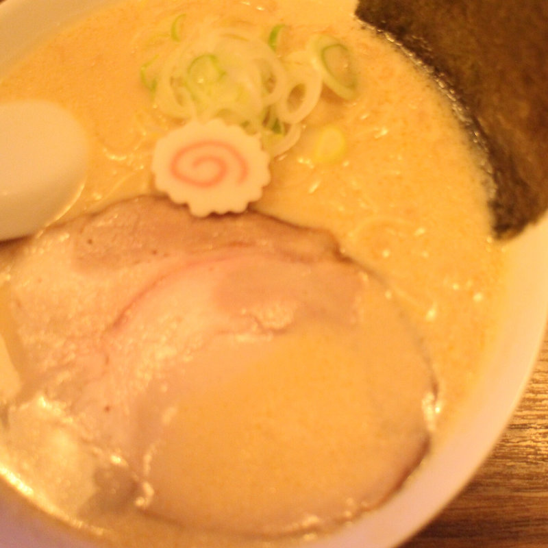 シロノ中華そば(オニヒゲロック)