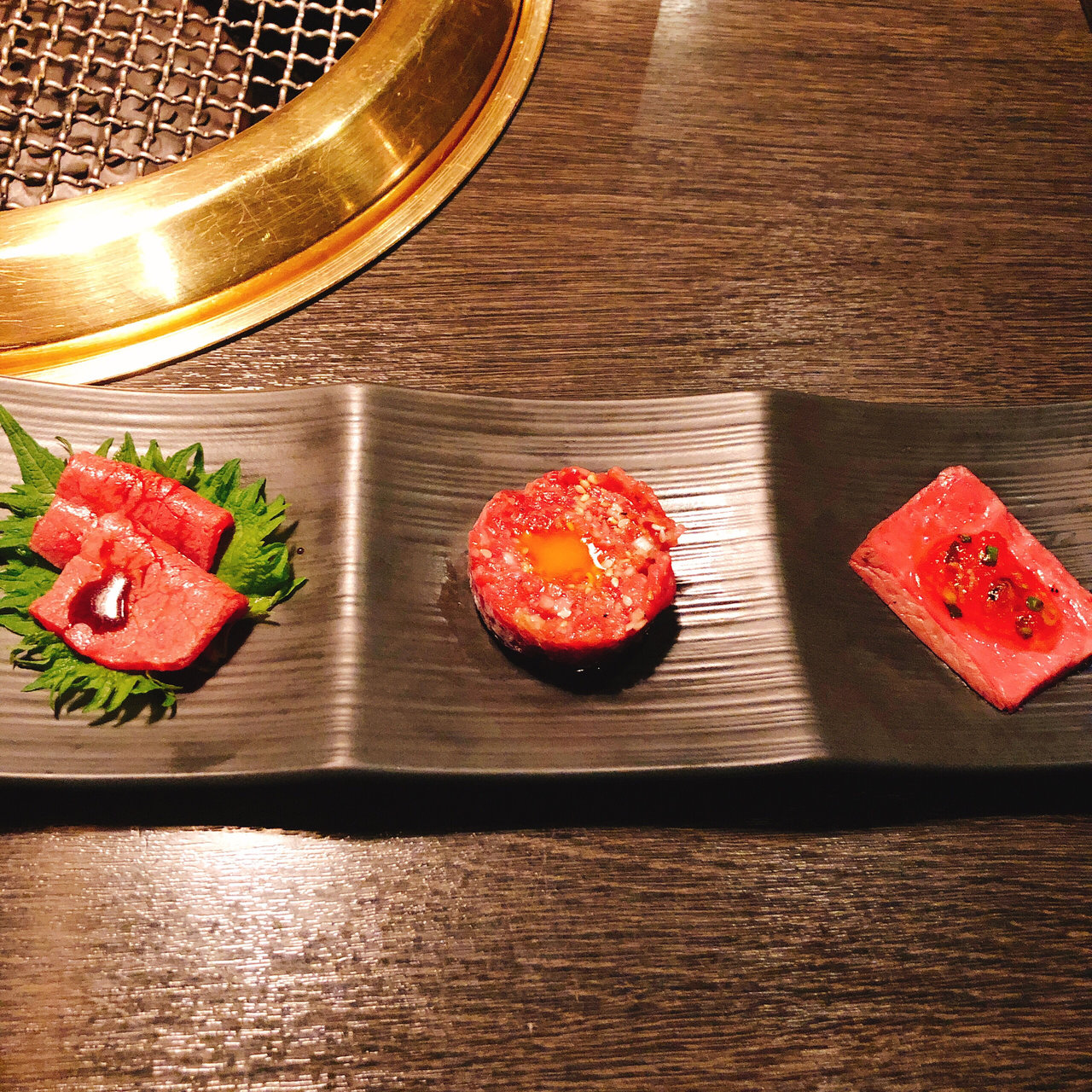 牛刺し3種盛り合わせ 焼肉うしごろ 銀座店 の口コミ一覧 おいしい一皿が集まるグルメコミュニティサービス Sarah