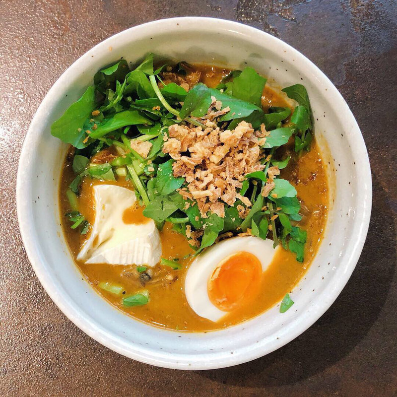 牡蠣とクレソン クリスピートッピング＋syncトッピング(sync)