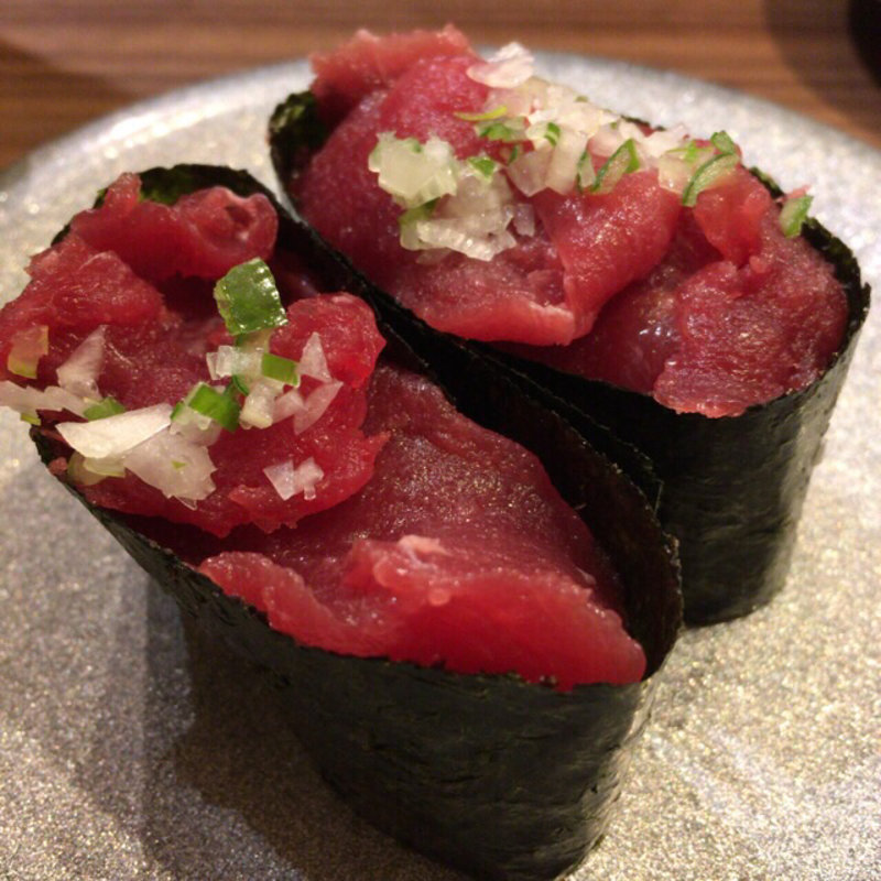 マグロの中落ち(回転寿司 ぱさーる)