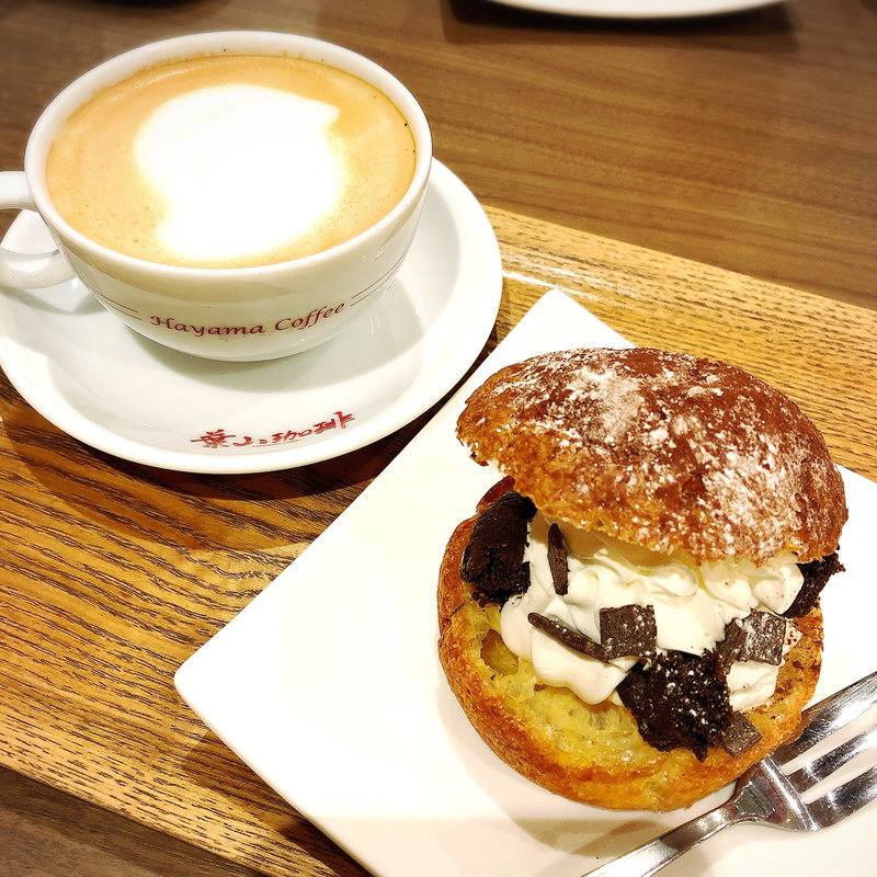 クッキー&クリーム シュークリーム(Dr.Cafe 本店 ドクターカフェ)