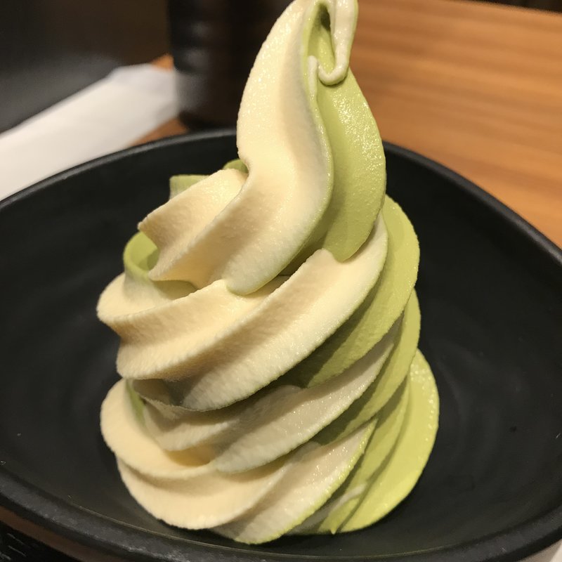 ミックスソフトクリーム(鶏三和 コレド室町店)